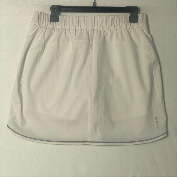 T By Talbots White Skorts Size Medium - Picture 2 of 11